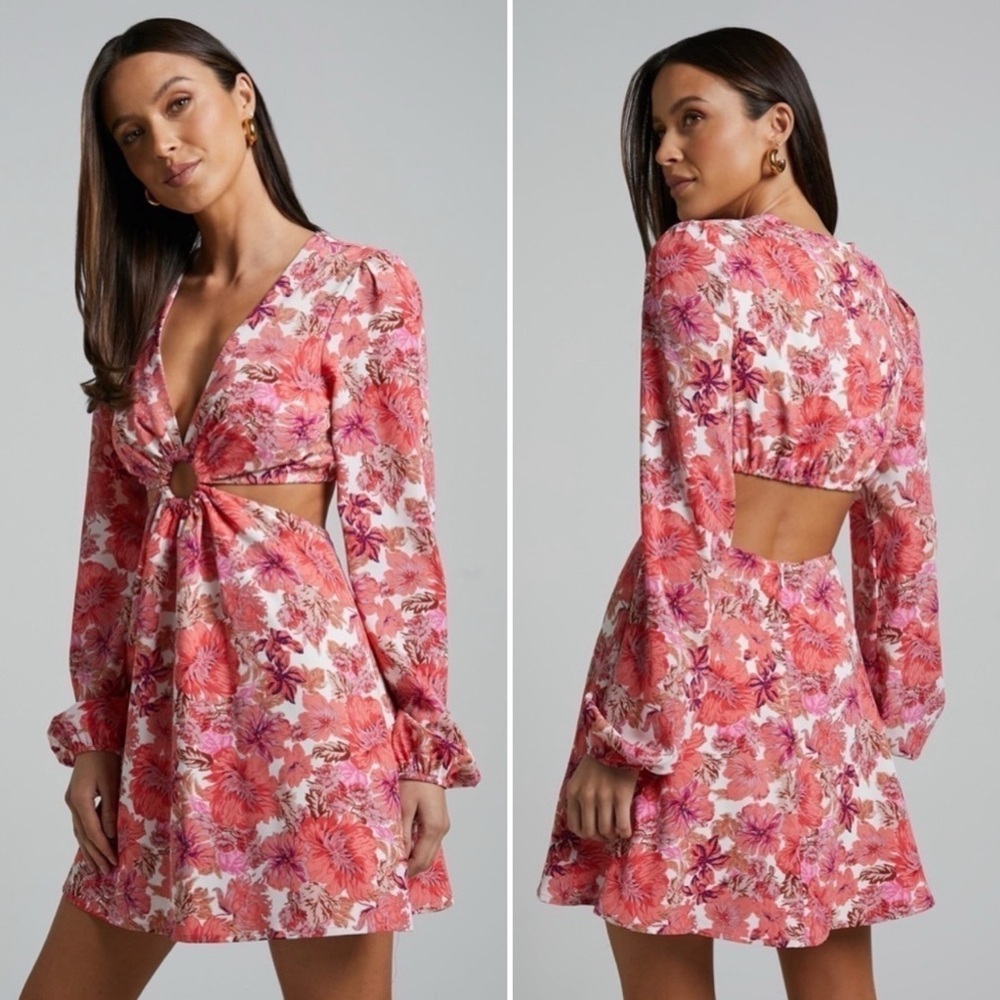 Showpo. Geneve Ring Cut out Long Sleeve mini Dress women’s‎ Size 12 NEW Vacation